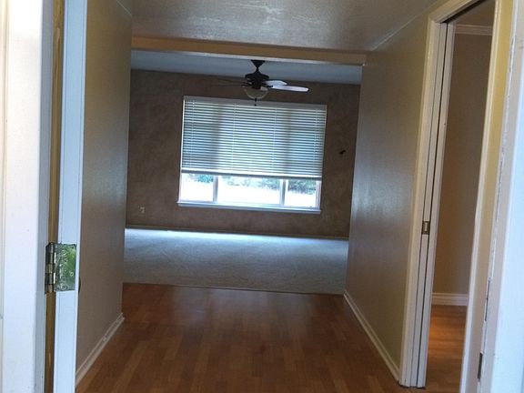 2nd image of 8236 Colonial Dr