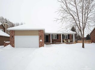 4657 Eagle Ridge Rd, Lincoln, NE 68516