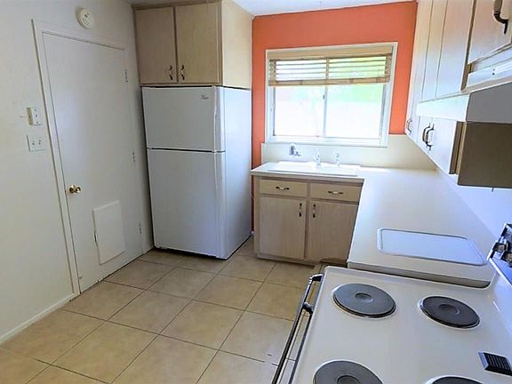 5th image of 1319 N Breckon Dr