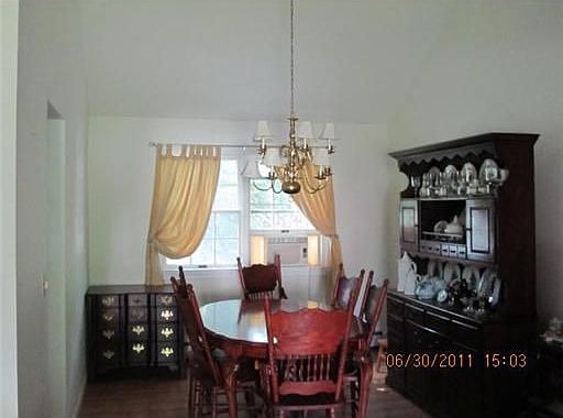 3rd image of 339 Nina St