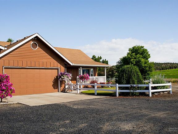 2nd image of 2362 NE Quail Valley Dr