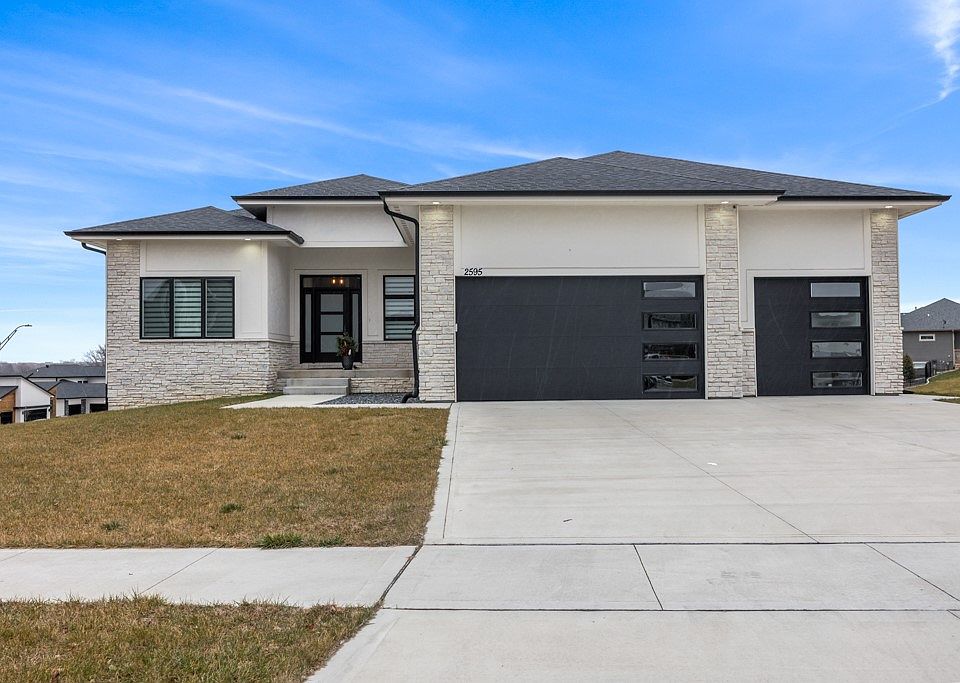 1st image of 2595 Sunflower Dr