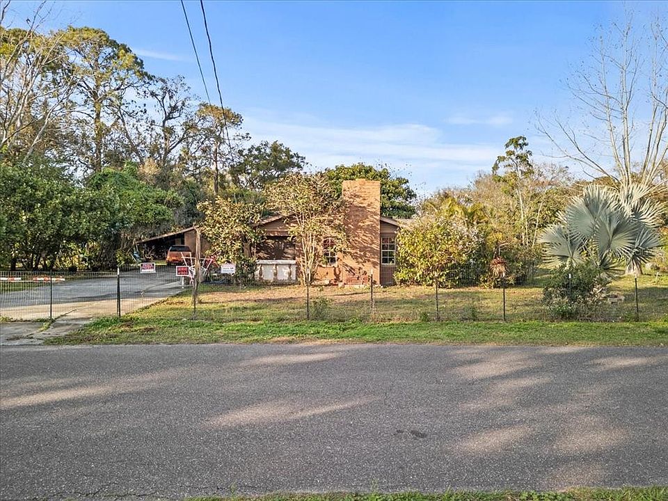 1st image of 2714 Golfview St