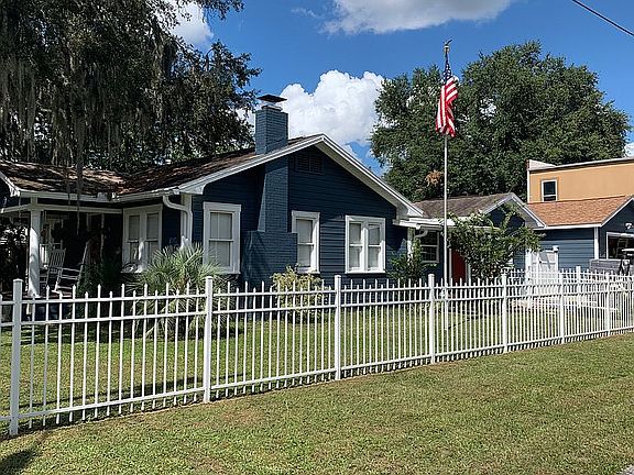 3rd image of 6707 N Navin Ave
