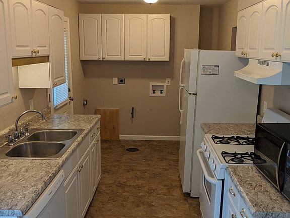 5th image of 4434 Saint William Ct