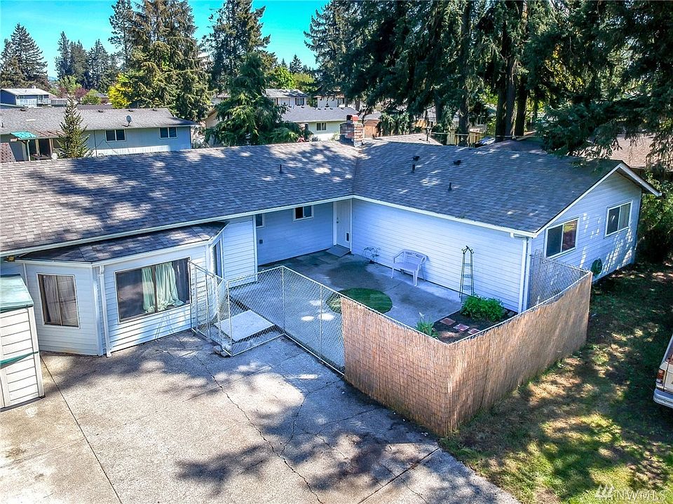 1st image of 19413 8th Ave E