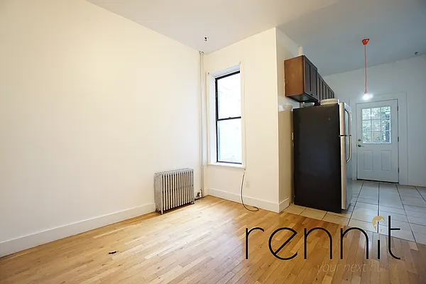 Rented by Rennit Inc. | media 32
