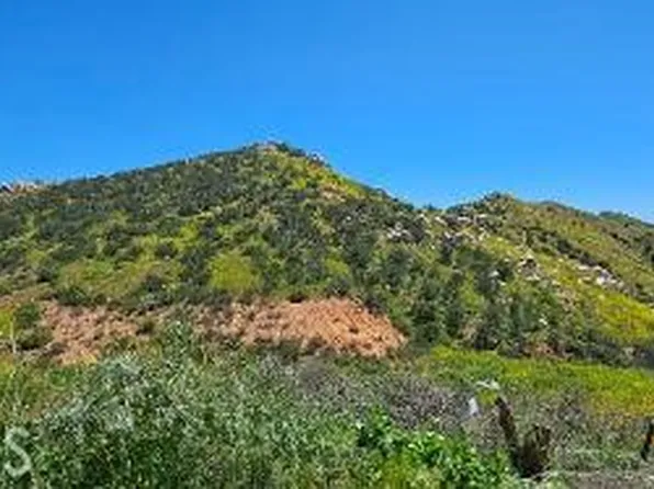 13 Washburn Rd #12, Lake Elsinore, CA 92532