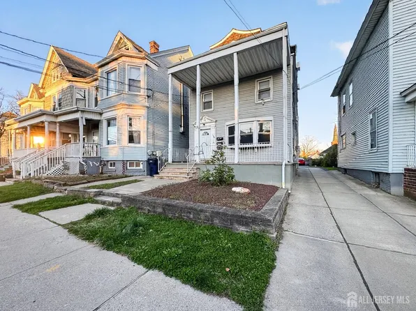 194 High St Floor 1, Perth Amboy, NJ 08861