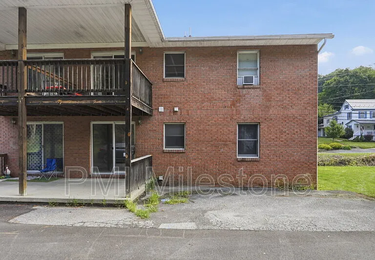 131 Biser St #2 — Photo 25