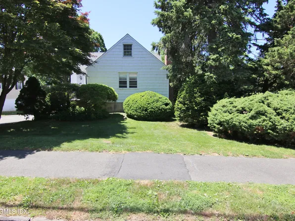 42 Byram Terrace Dr, Greenwich, CT 06831