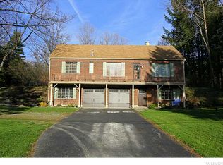 5255 S Freeman Rd, Orchard Park, NY 14127