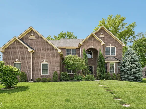 6677 W May Apple Dr, McCordsville, IN 46055