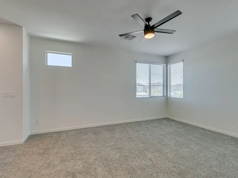 6915 Fordham Creek St — Photo 33