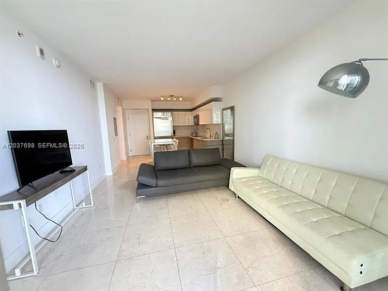 1300 Brickell Bay Dr #CU-1904 — Photo 10
