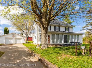 1061 E Sherwood Rd, Williamston, MI 48895