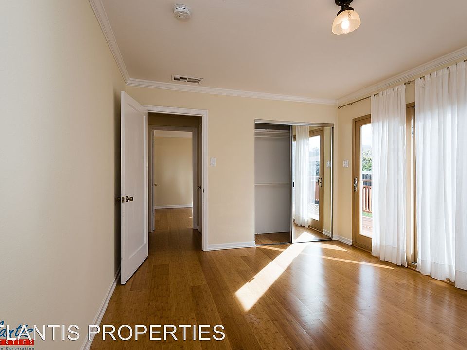 1st image of 1102 E 16th Ave