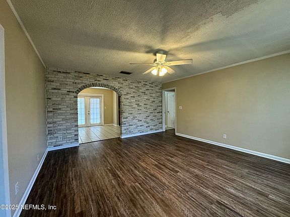 2nd image of 3137 OVERHILL Drive