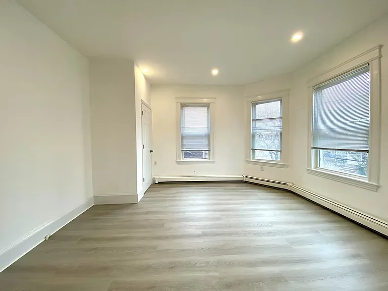 20 Howard St #2 — Photo 6