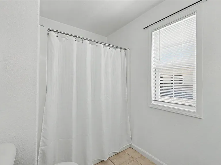 106 Essex Ln #3 — Photo 21