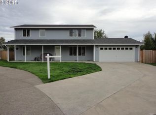 665 S 10th Ter, Cornelius, OR 97113