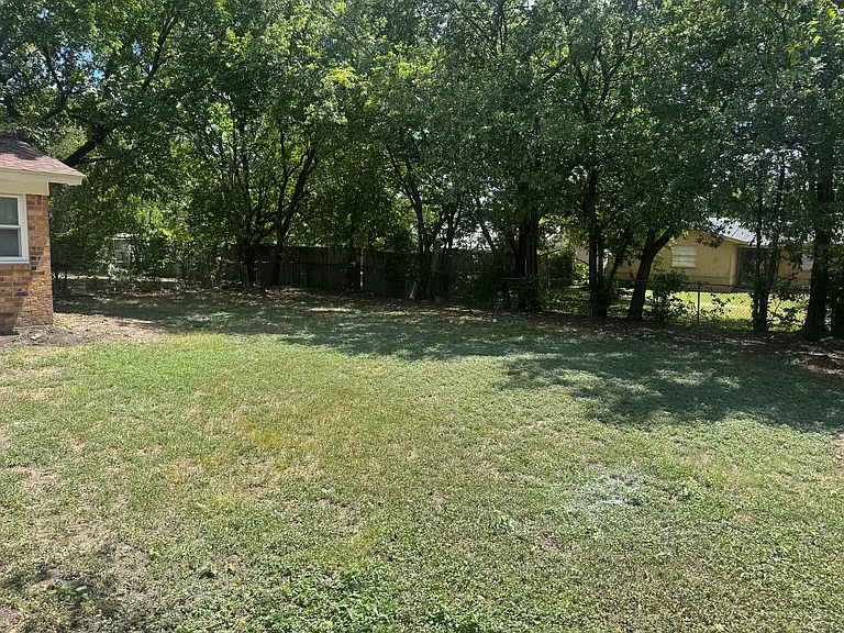 5637 Comer Dr — Photo 40