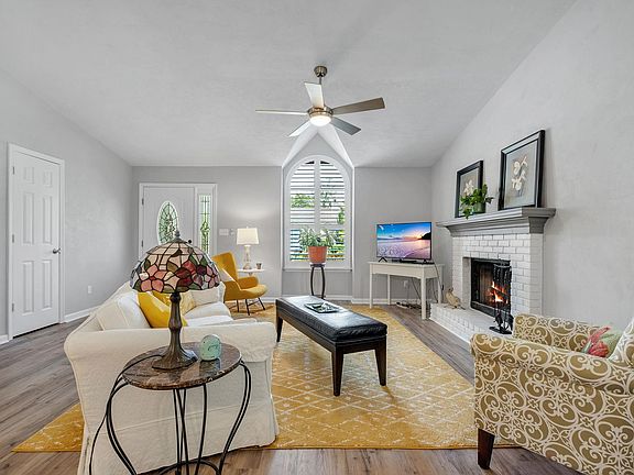 5th image of 2601 Nantucket Ln