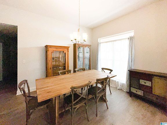 3rd image of 420 Harless Ln