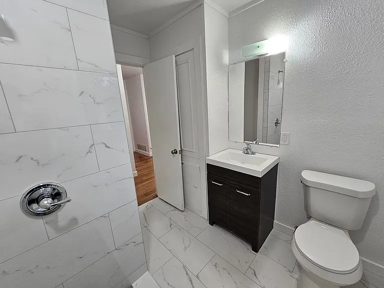 2402 Housley Dr — Photo 21