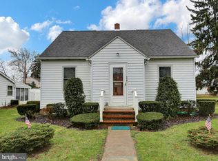 508 E Locust St, Mechanicsburg, PA 17055