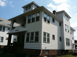 10304 Edgepark Dr, Garfield Heights, OH 44125