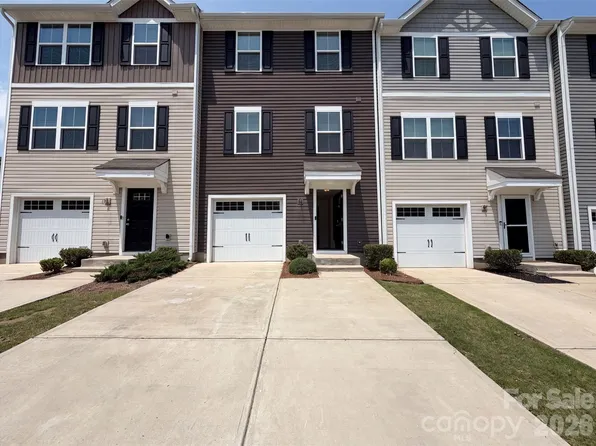 923 Taybyn Rd, Fort Mill, SC 29715