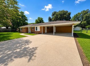 243 County Road 121, Raywood, TX 77582