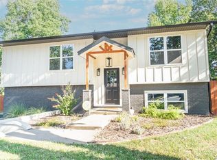 712 SW 3rd St, Bentonville, AR 72712