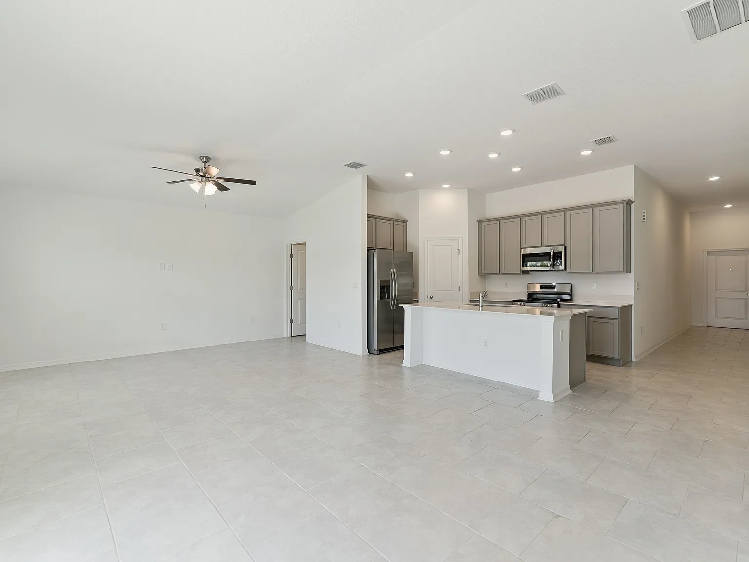 3921 Willowbrook Drive - 1 — Photo 3