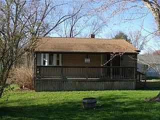 1st image of 8683 Stetson Dr NE