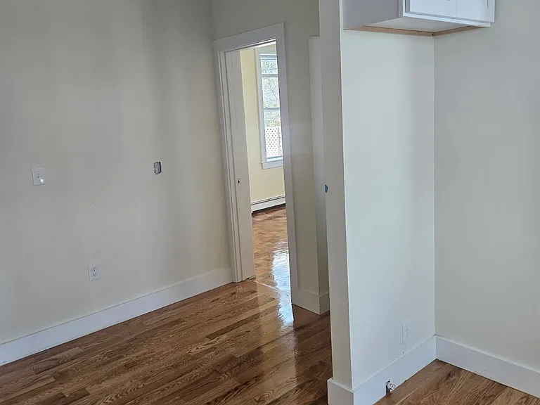 2 Malden St #5 — Photo 2