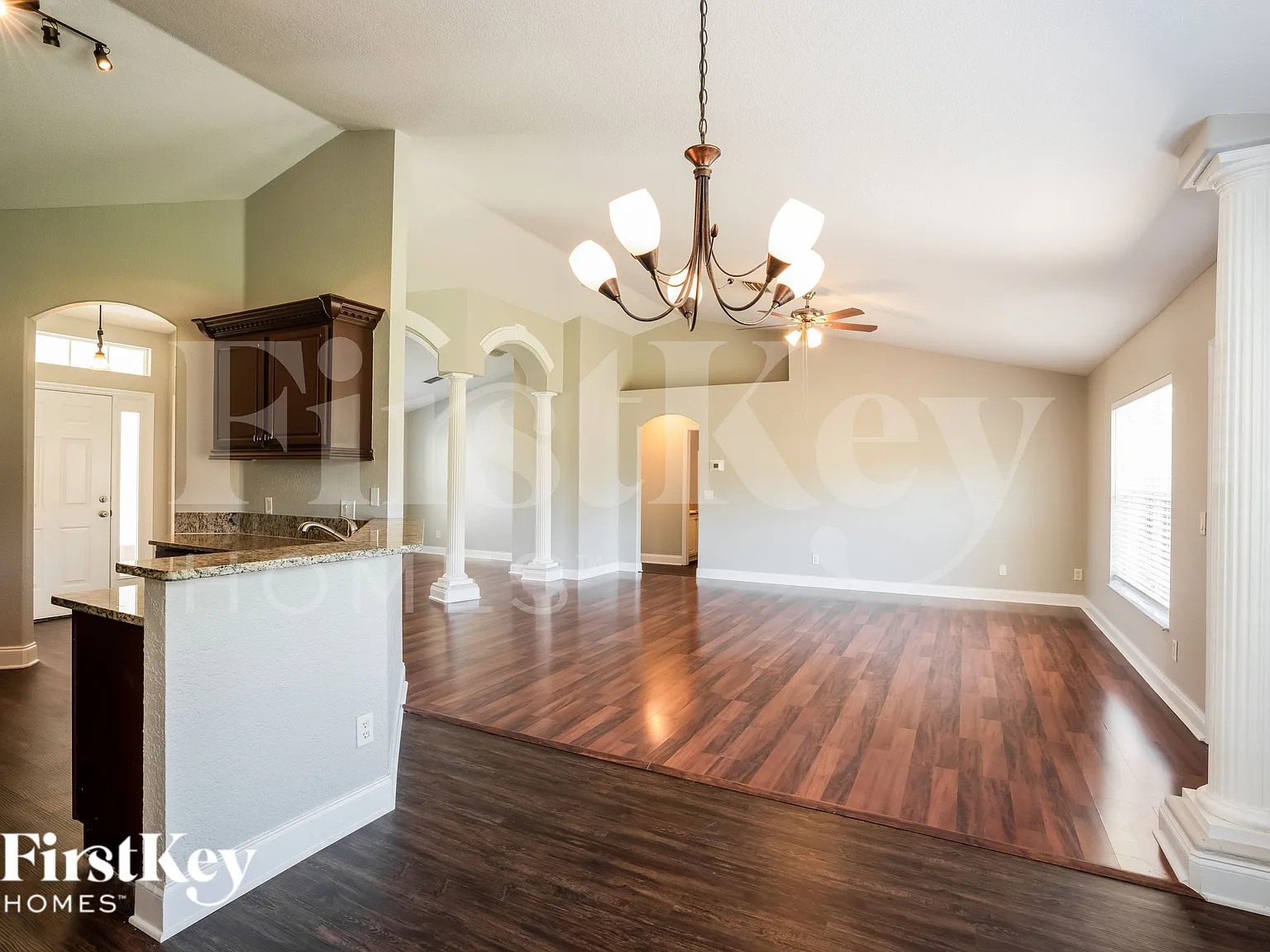 3 bed, 2.0 bath, 1788 sqft, $1,945 — Photo 4