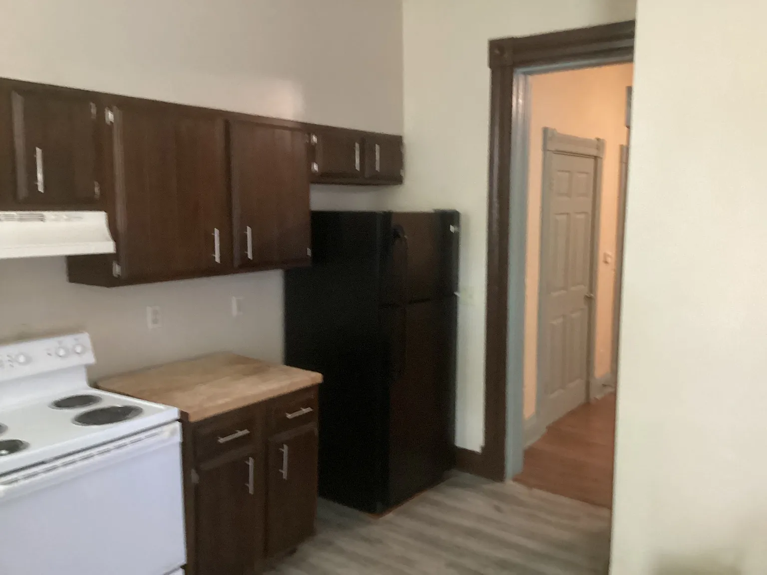 3 bed, 1.5 bath, $1,500 — Photo 3