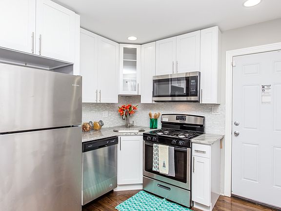 3rd image of 1437 Wentworth Ave