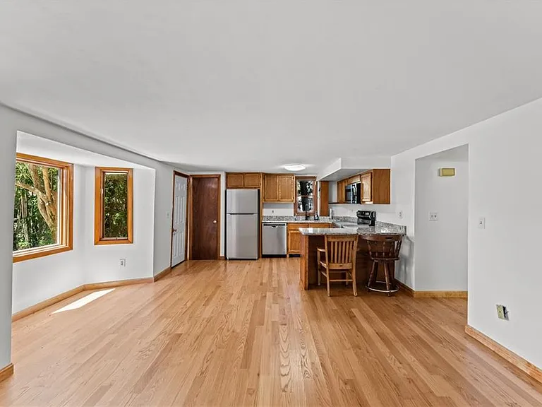 150 Wolcott Ave #A — Photo 5
