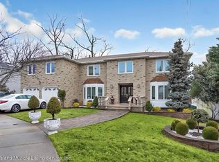 35 Nancy Ln FLOOR 2, Staten Island, NY 10307