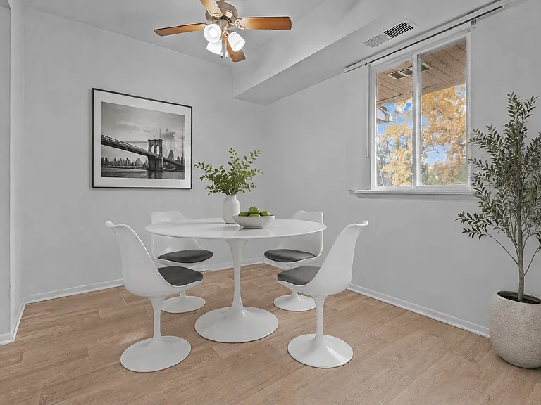 Six Trails Apartments - Saline, MI — Photo 15