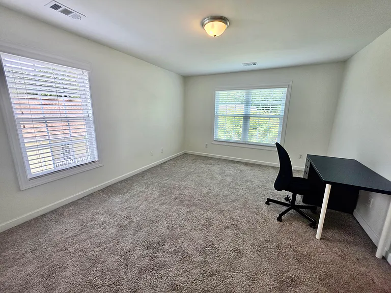 3518 Stockton Dr — Photo 30