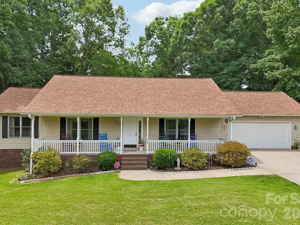 250 Rumple Hill Dr, Statesville, NC 28677