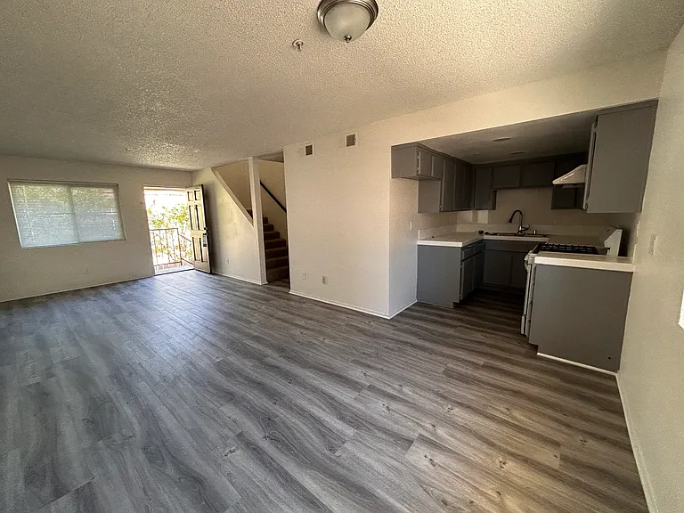 2616 Birch St #A — Photo 14