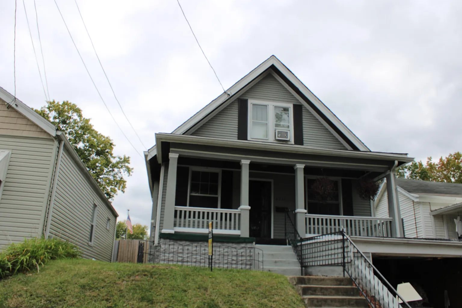 4211 Church St photo 1