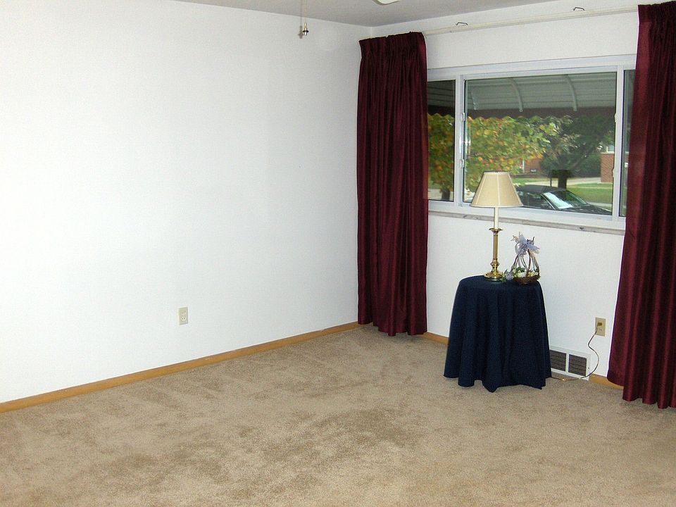 1st image of 15363 Meigs Blvd