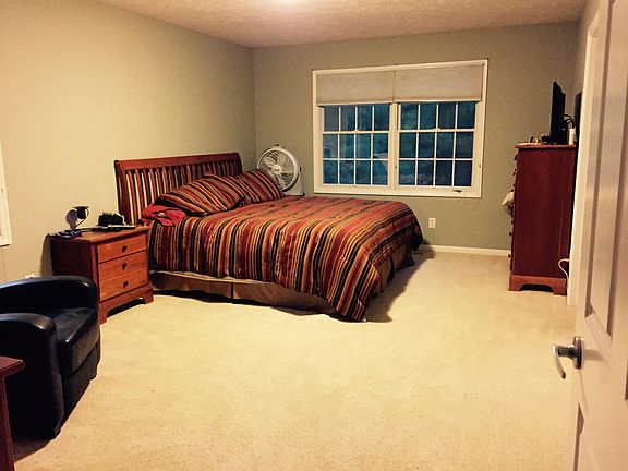 3rd image of 14241 Rockwood Ln