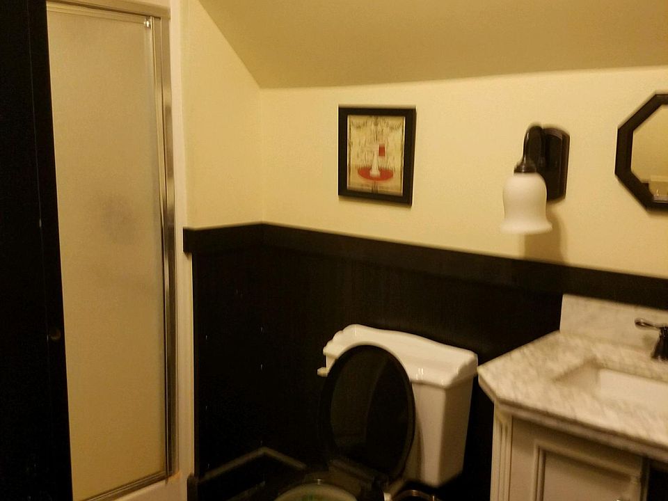 Upstair bath